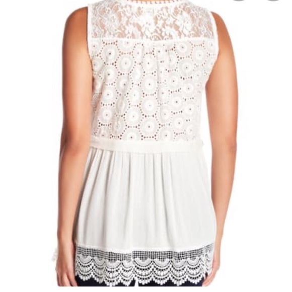 Forgotten Grace lace top - Picture 2 of 10